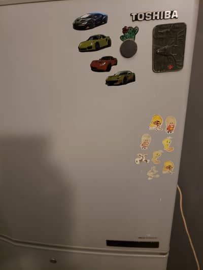 TOSHIBA REFRIGERATOR NO FROST FOR SALE