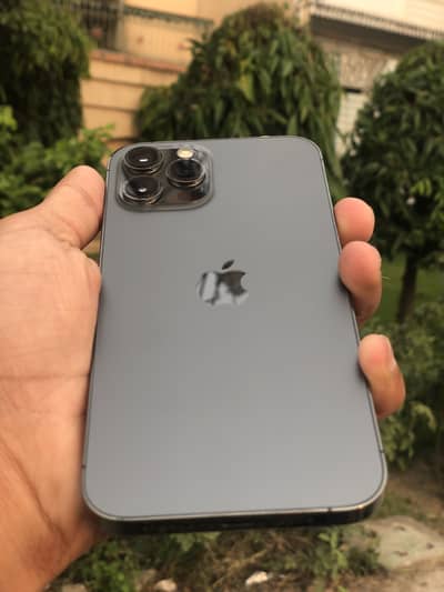 128 Gb factory unlock 4 month sim time h water pack battery health 88