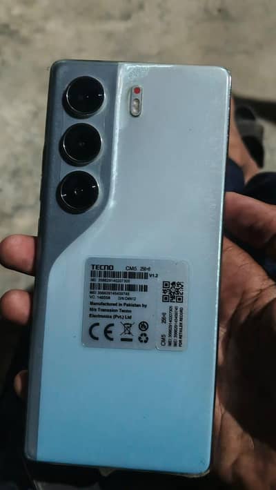 Tecno CAMON 40