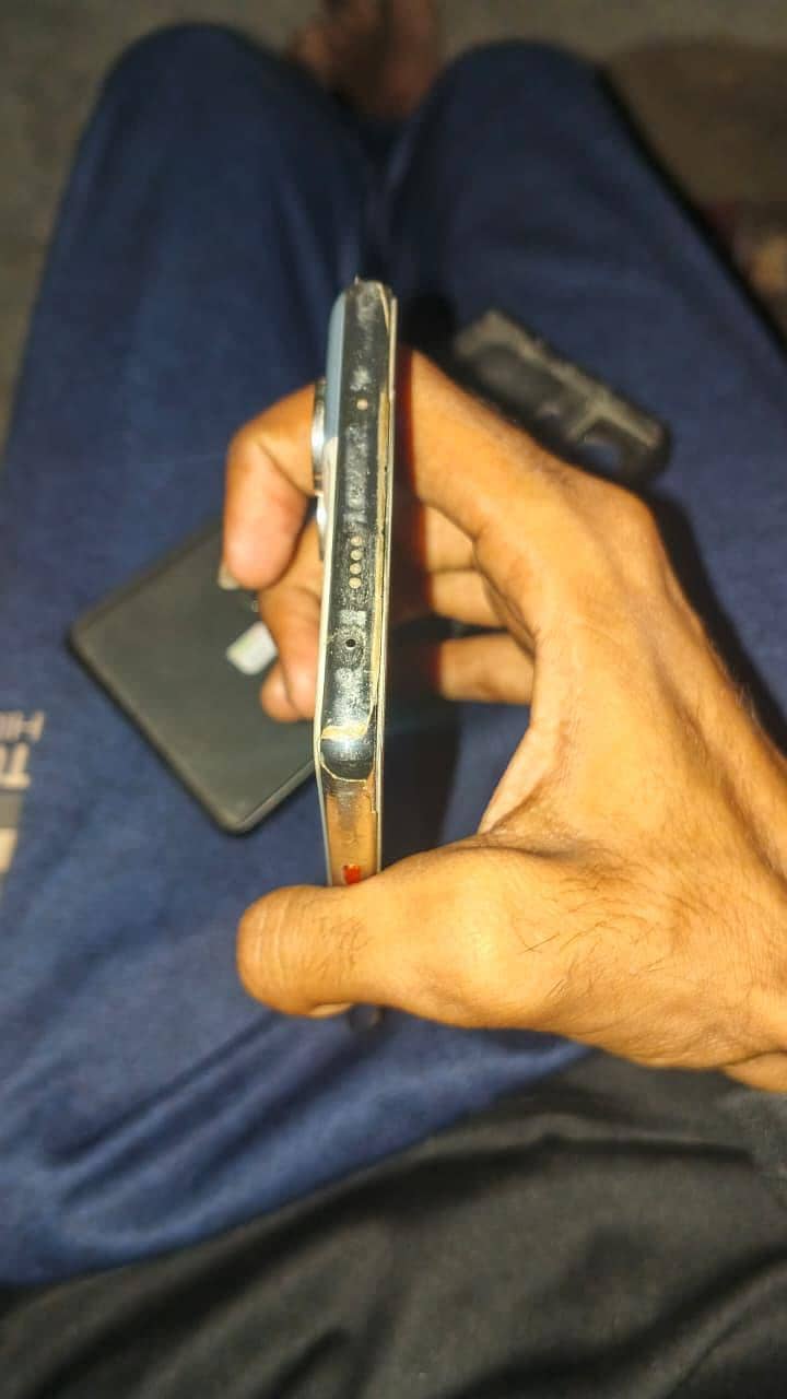Tecno CAMON 40 2