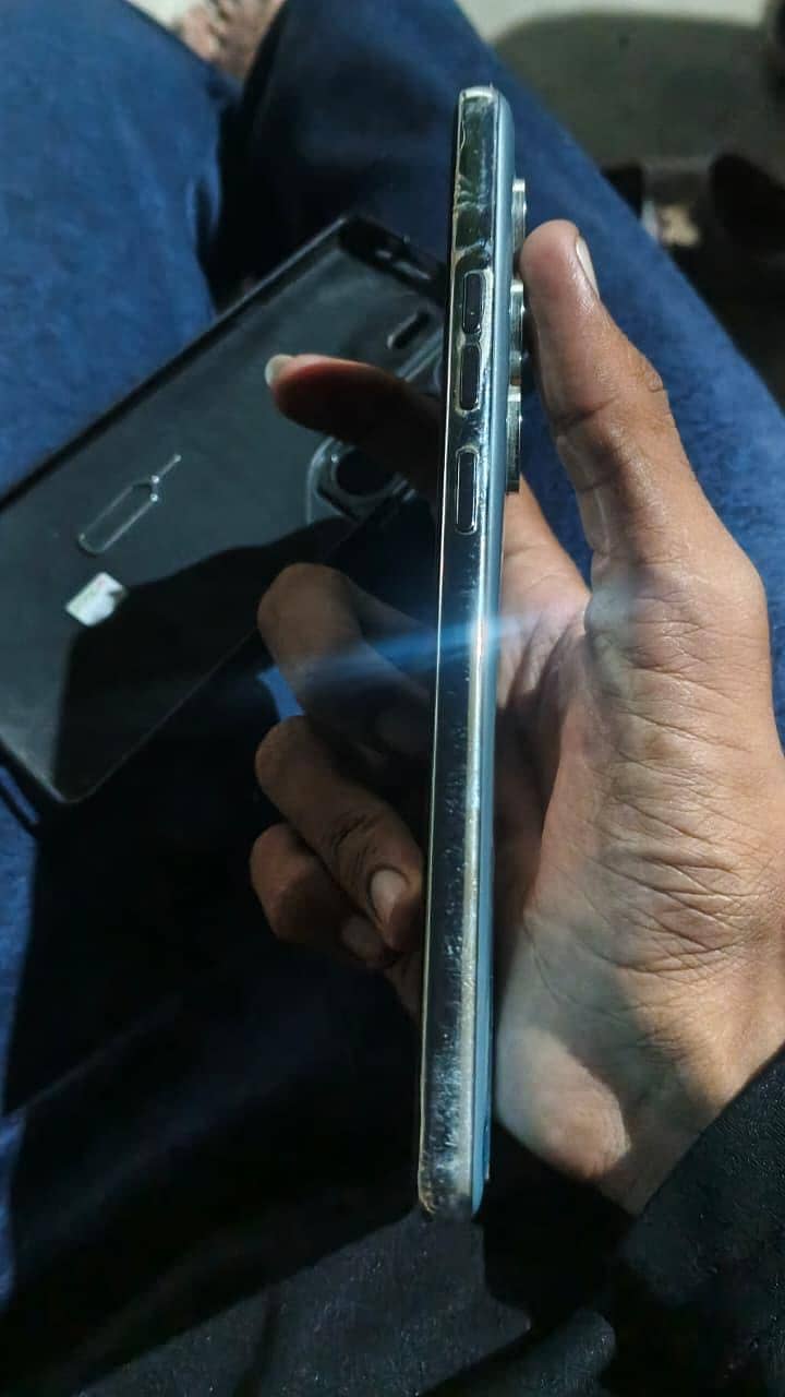 Tecno CAMON 40 8