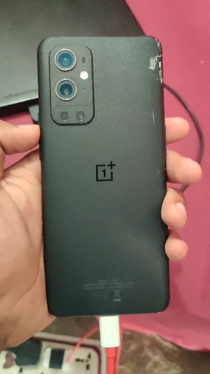One Plus 9 Pro 0