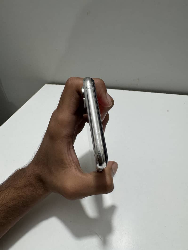 Iphone Xs 5