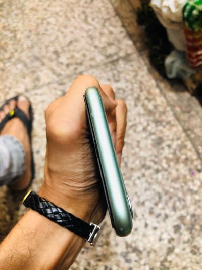 IPhone 11 128gb bypass hona