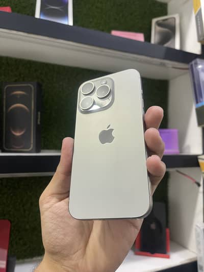 I phone 15 pro 128 gb Dual Approved Lla model 86% health waterpack