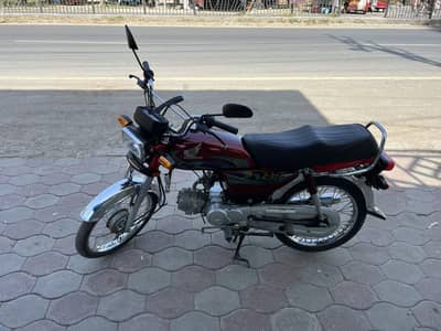 Honda CD 70 2024