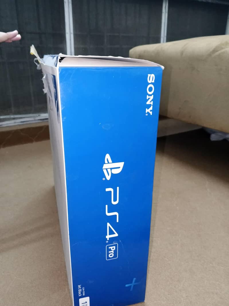 Ps4 pro 9