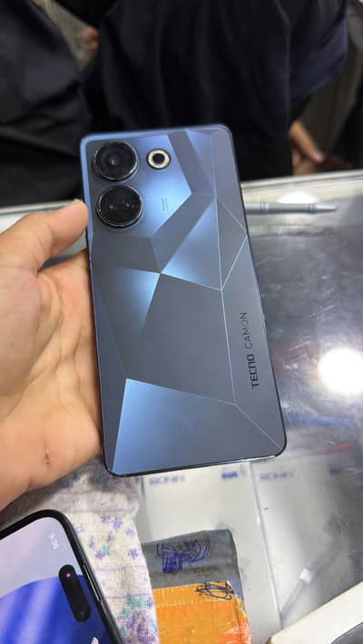 Tecno camon 20