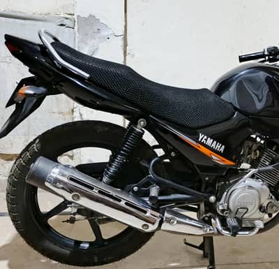 Yamaha ybr 125cc Black color 2021 model new condition bike For sale