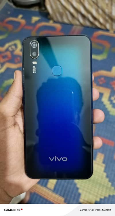 vivo y11