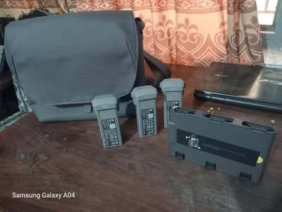 DJI AIR 3S + AIR 3 BATTERIES, CHARGING HUB