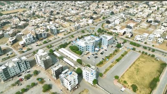 10 kanal land for rent in bahria town lahore