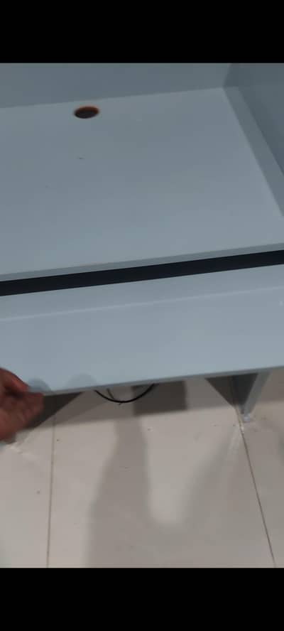 Office tabal bht Acha hai all ok koi tabal khrab nhi hai