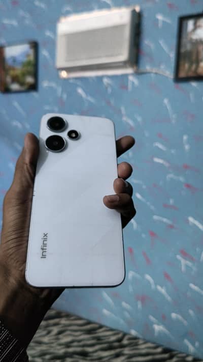 Infinix hot 30 play 4+4+64 official approva 03012785910