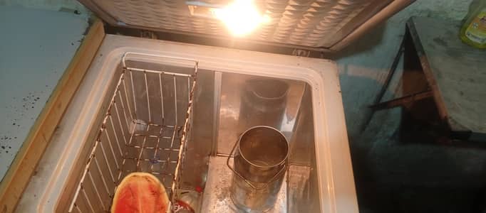 Deep freezer