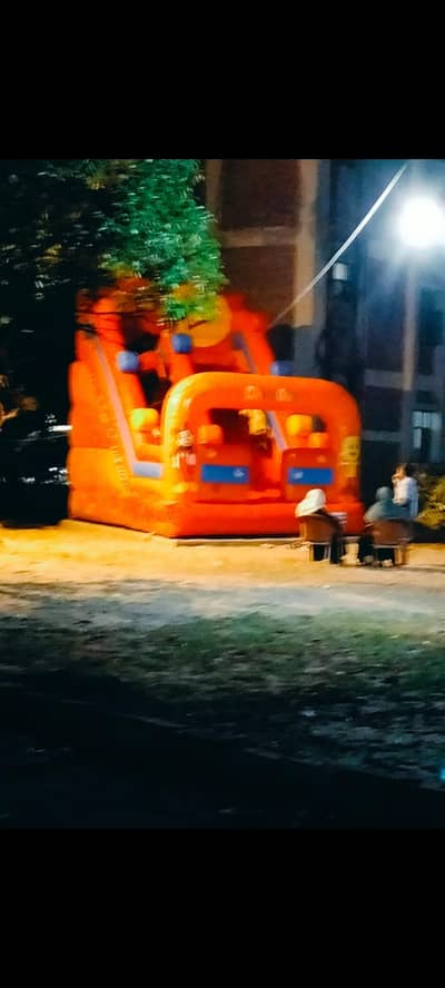 jumping castle with slaied e.