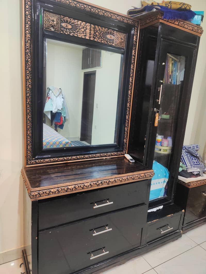 Dressing Table 1