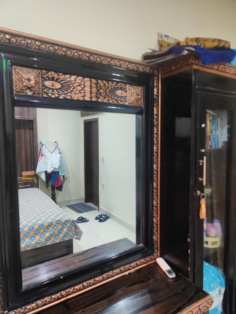 Dressing Table 2