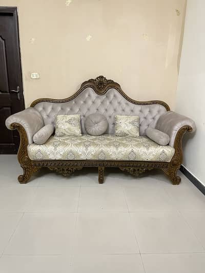Title : Elegant Royal Style Wooden Sofa Set with Premium Center Table.