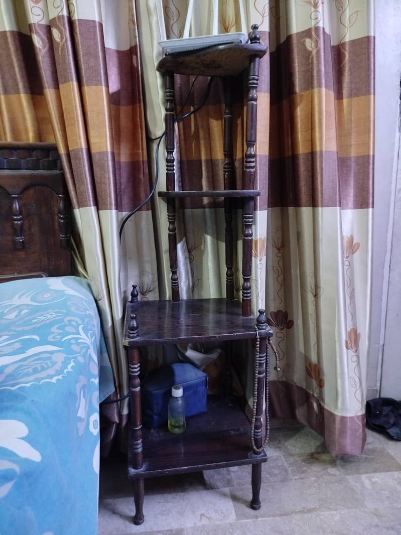 corner shelf 1