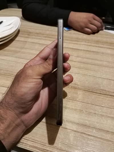 Oppo A5 Pro 6GB  128 GB