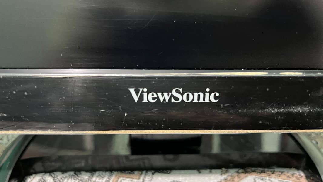 ViewSonic LED monster 1