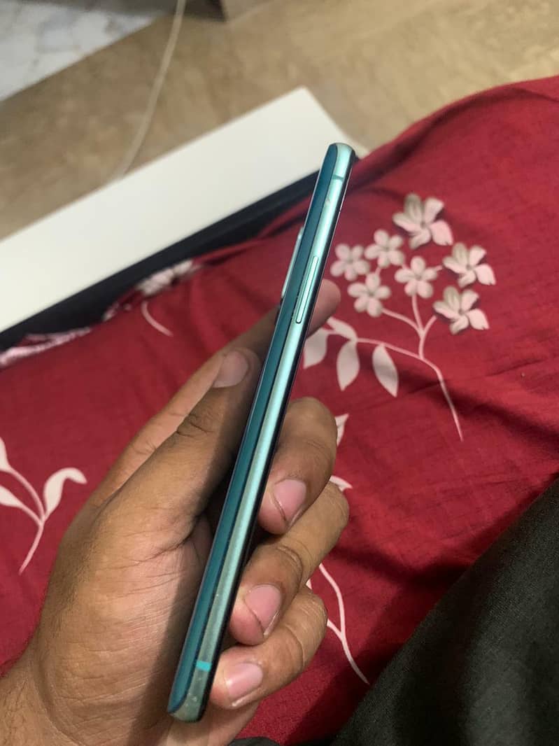 one plus 8t 3