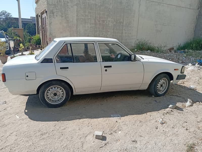 Corolla 1982 7