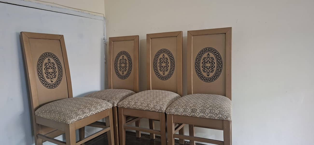 Dining Table + 6 Chairs 2