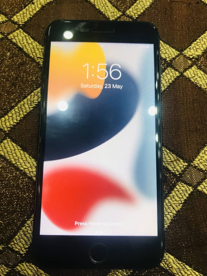 Apple iPhone 7 Plus 1