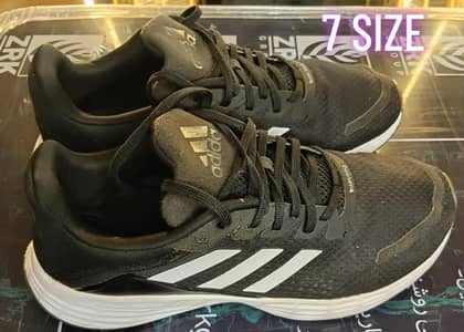 DIFFERENT PRIZES NEW BRANDED SHOES
