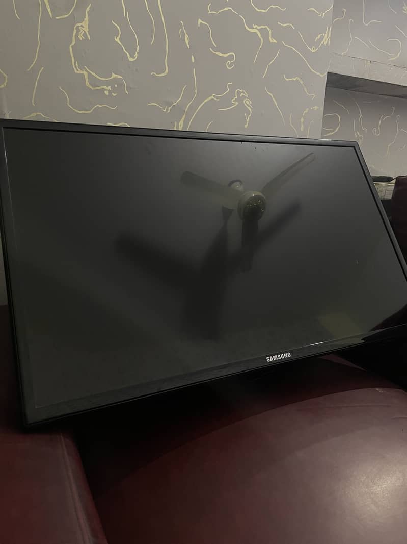 LED TV 1