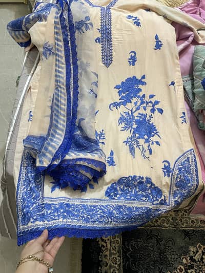 Pre loved cloths , excellent condition