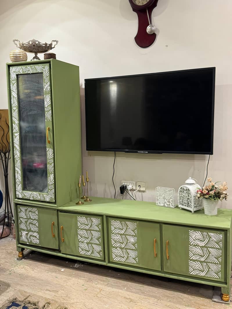 Tv console 1