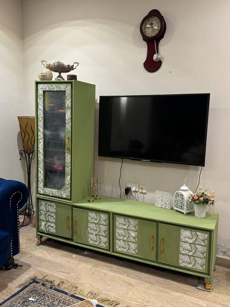 Tv console 4