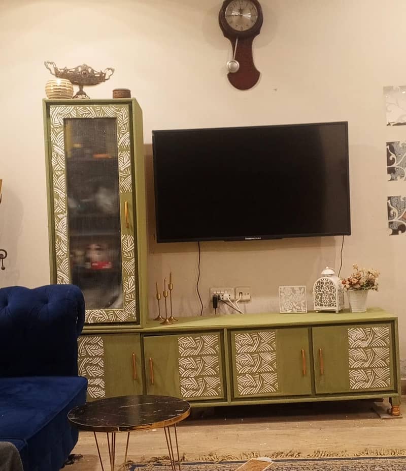 Tv console 5