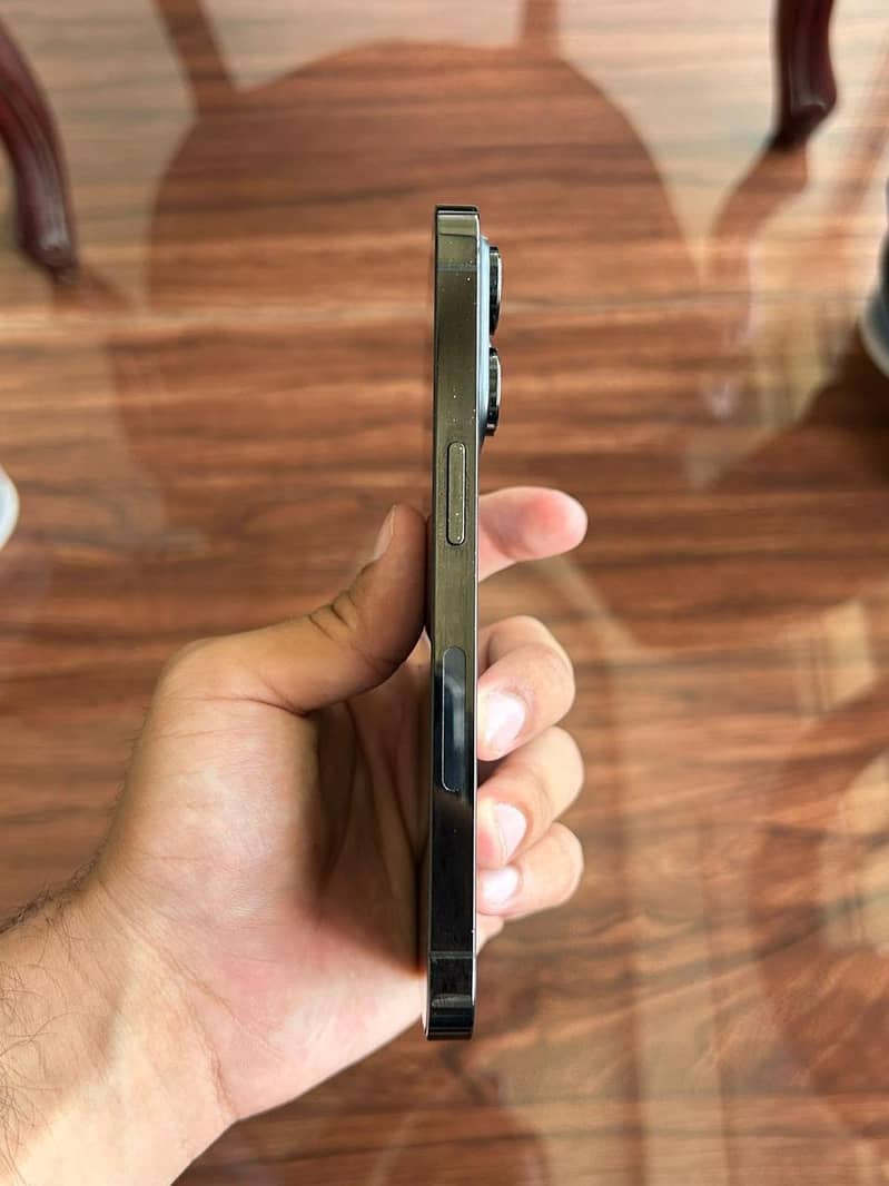 iphone 14pro 2
