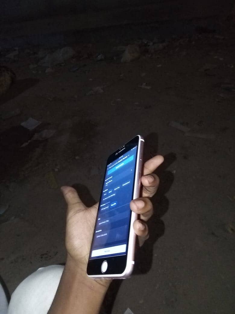Apple iPhone 7 Plus 0