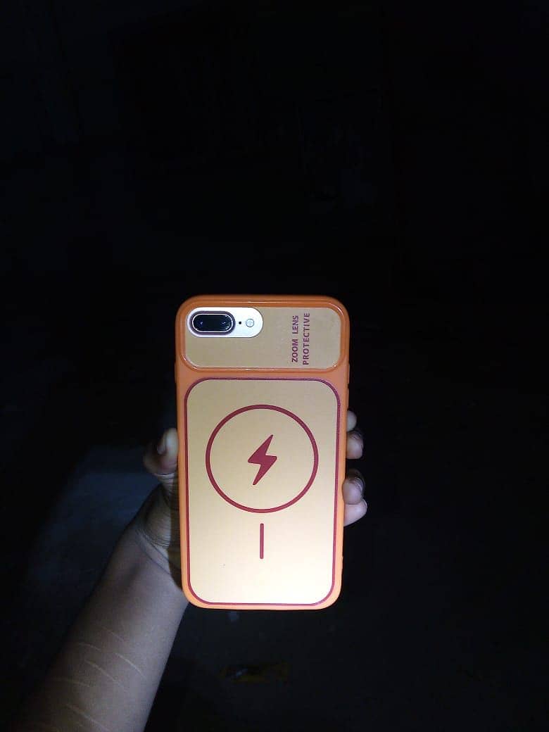 Apple iPhone 7 Plus 1