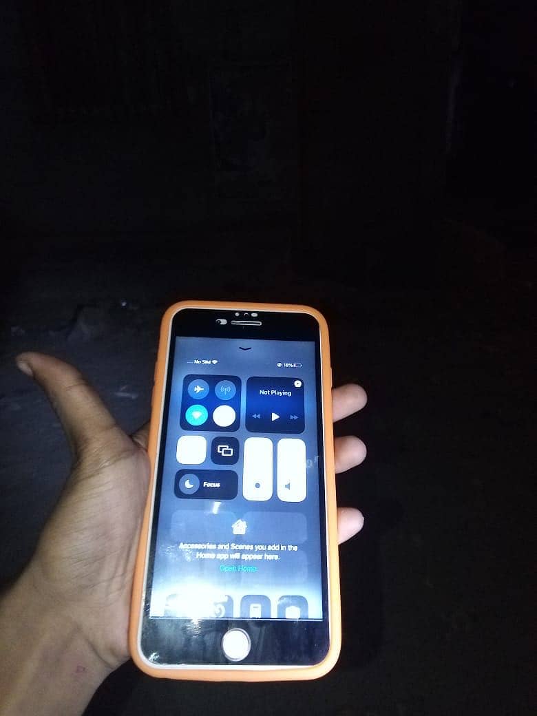 Apple iPhone 7 Plus 6