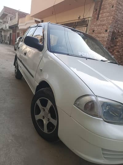A Suzuki cultus 2006 model AC chill lush condition car