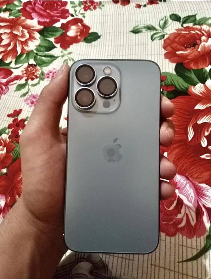 iphone 13 pro 4