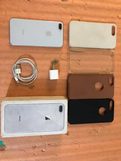 Apple I phone 8 plus 64 gb 75 bh total genuine