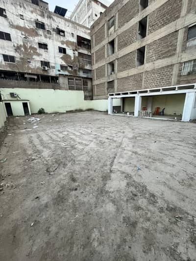 Highly-coveted Prime Location 400 Square Yards Commercial Plot Is Available In Gulistan-e-Jauhar - Block 14 For rent