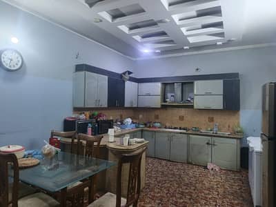 Prime Location In Gulistan-e-Jauhar - Block 13 400 Square Yards House For rent