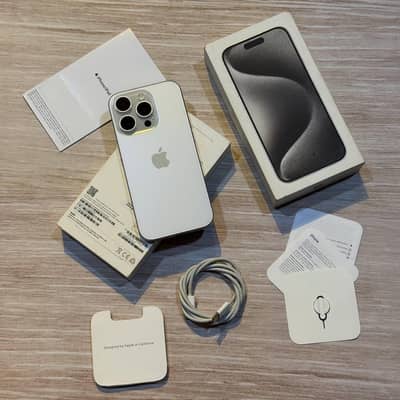 iphone 15 Pro 256GB Factory Unlocked With Box Accessories