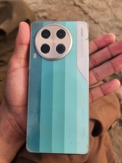 camon 40