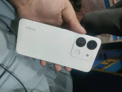 Infinix smart 7/4/64