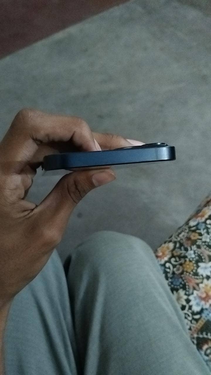 Iphone 13 8