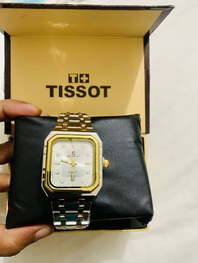 New Original Quartz Sqaure Dial Watch
